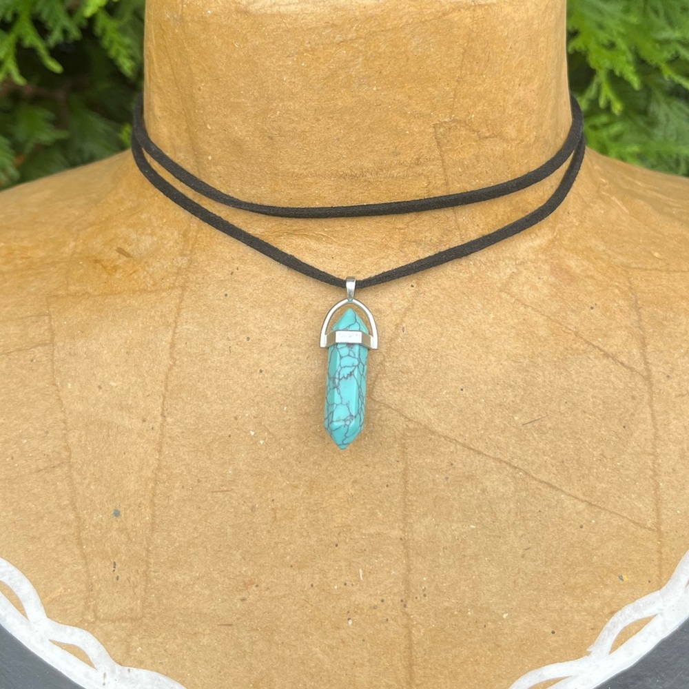 Y2K; Soft Black Duel Sting; Necklace/Choker; Blue Crystal; NWOT; 14-16.5in